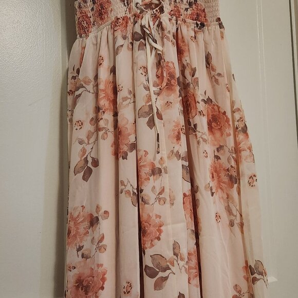 Floral Chiffon Dress - Picture 4 of 8